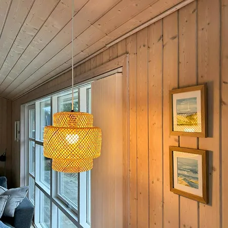 House With Wide Views In Dunes Near *
