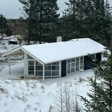 House With Wide Views In Dunes Near